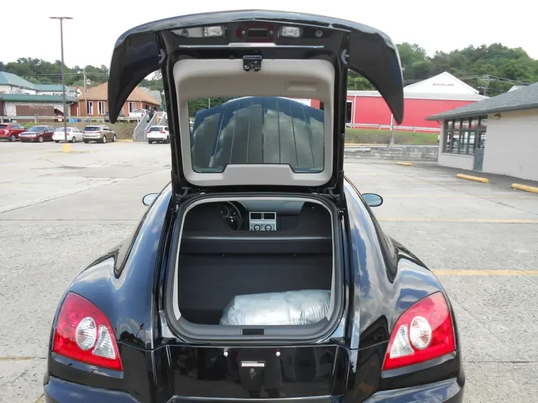 2005 Chrysler Crossfire - Image 16 of 17