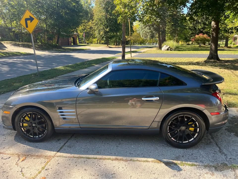 2005 Chrysler Crossfire - Image 10 of 13