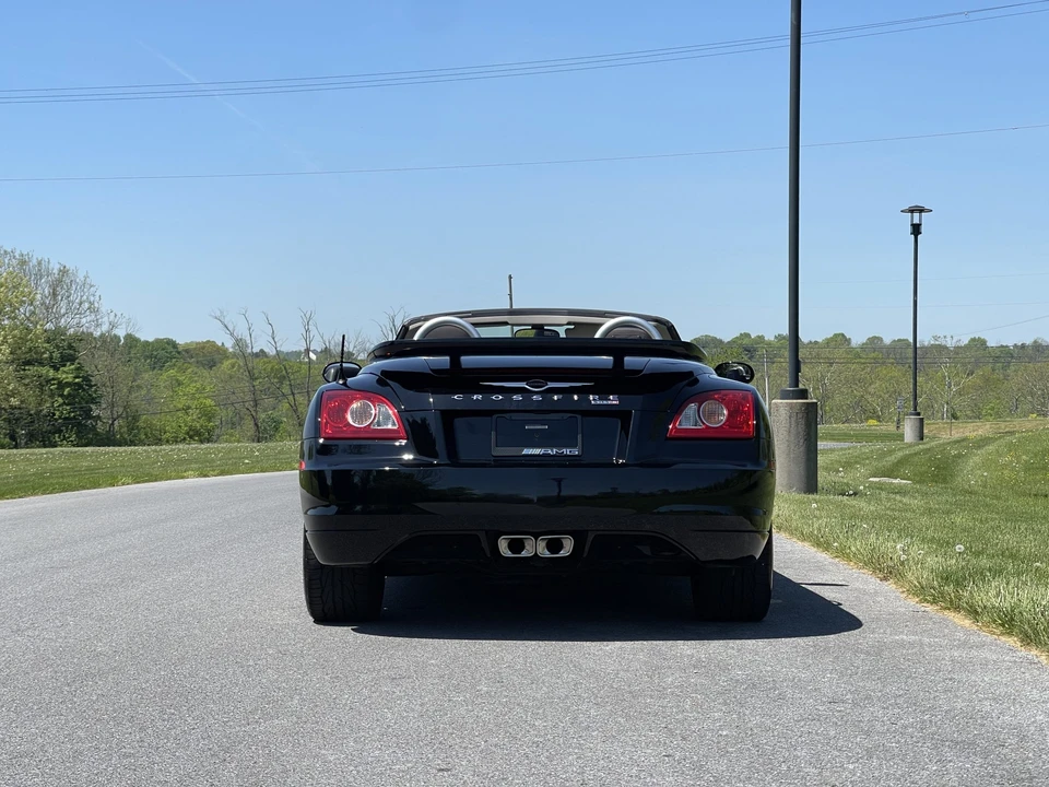 2005 Chrysler Crossfire - Image 26 of 31