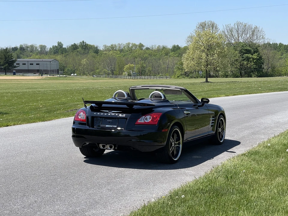 2005 Chrysler Crossfire - Image 23 of 31