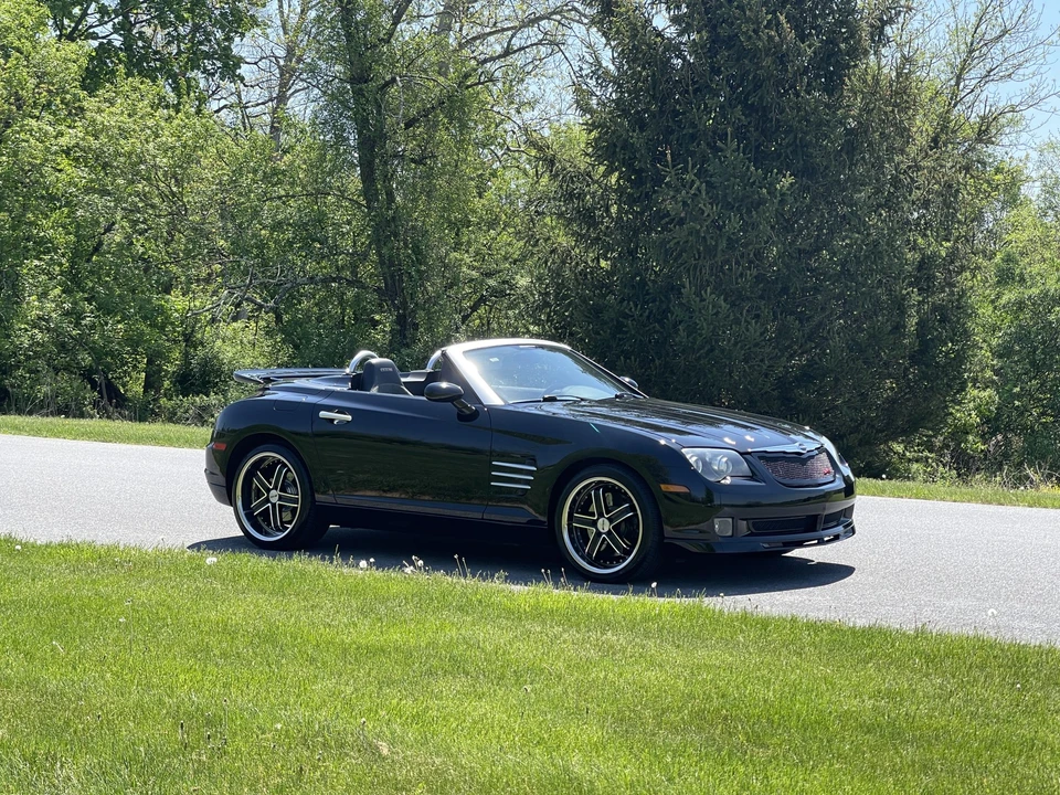 2005 Chrysler Crossfire - Image 9 of 31