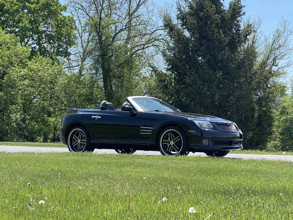2005 Chrysler Crossfire - Image 8 of 31