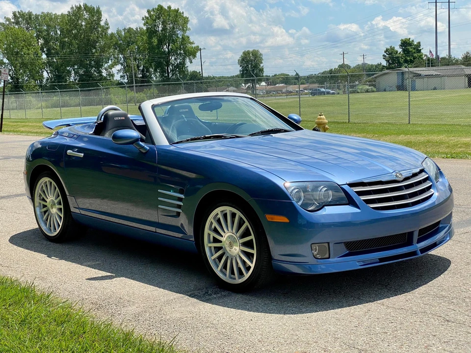 2005 Chrysler Crossfire - Image 8 of 31