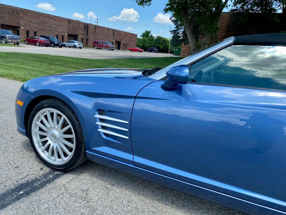 2005 Chrysler Crossfire - Image 28 of 31