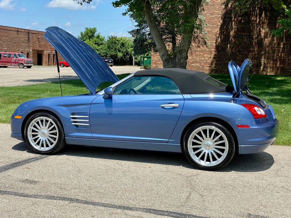 2005 Chrysler Crossfire - Image 20 of 31