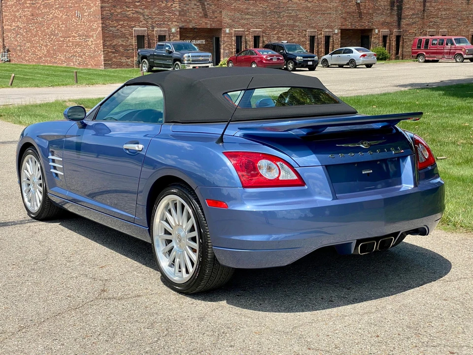2005 Chrysler Crossfire - Image 13 of 31