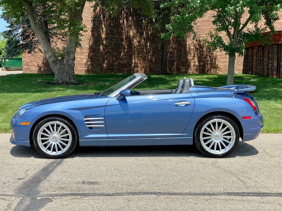 2005 Chrysler Crossfire - Image 4 of 31