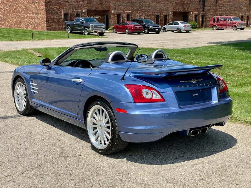 2005 Chrysler Crossfire - Image 5 of 31