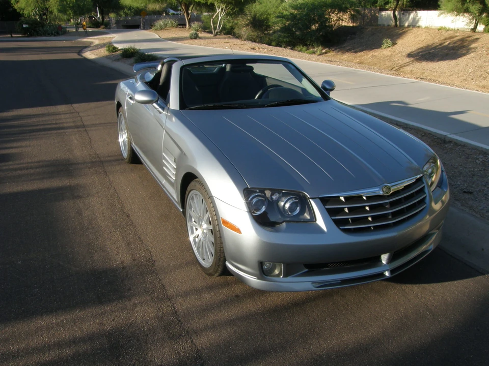 2005 Chrysler Crossfire - Image 27 of 31