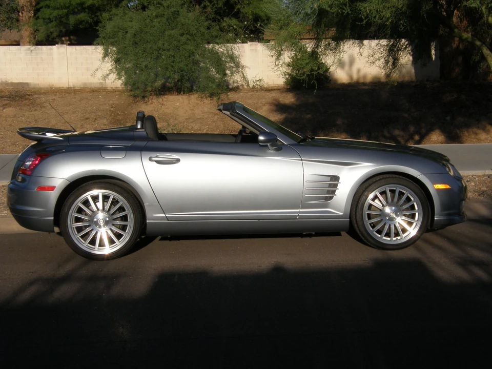 2005 Chrysler Crossfire - Image 17 of 31