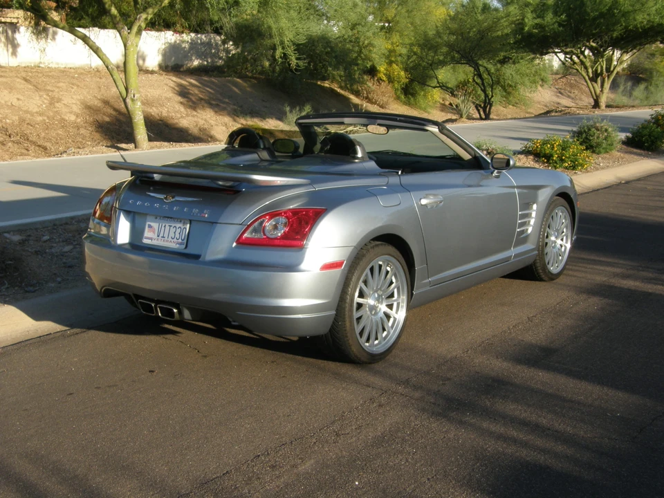 2005 Chrysler Crossfire - Image 19 of 31