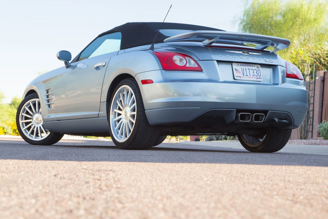 2005 Chrysler Crossfire - Image 11 of 31