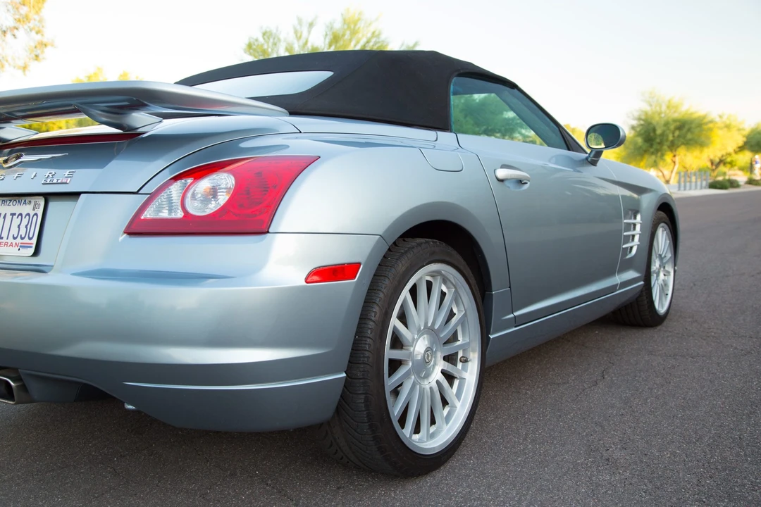 2005 Chrysler Crossfire - Image 8 of 31