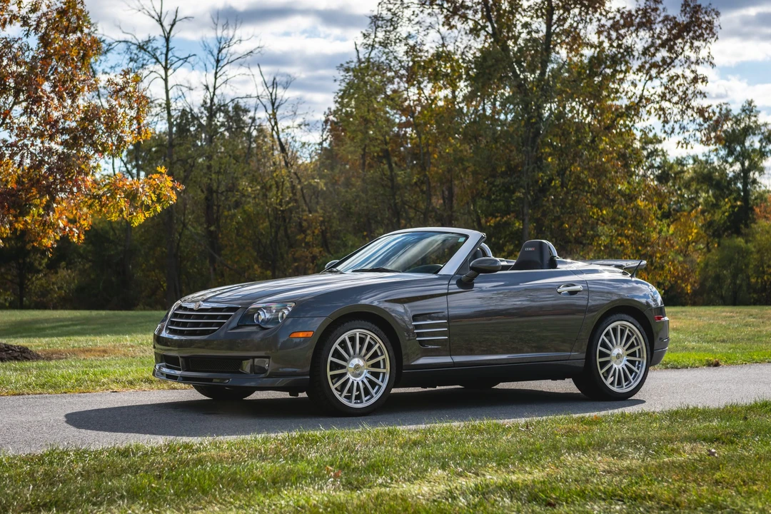 2005 Chrysler Crossfire - Image 8 of 31