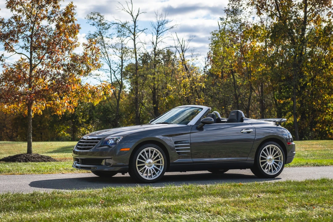 2005 Chrysler Crossfire - Image 9 of 31