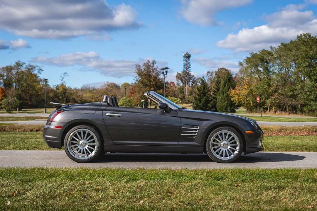 2005 Chrysler Crossfire - Image 26 of 31