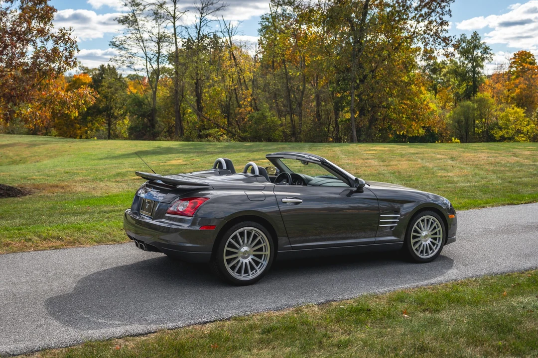 2005 Chrysler Crossfire - Image 24 of 31