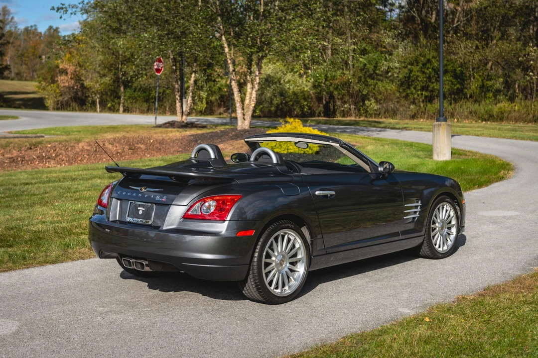 2005 Chrysler Crossfire - Image 21 of 31