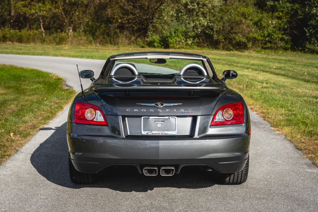 2005 Chrysler Crossfire - Image 19 of 31