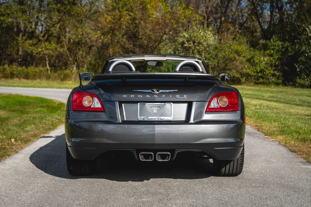 2005 Chrysler Crossfire - Image 18 of 31