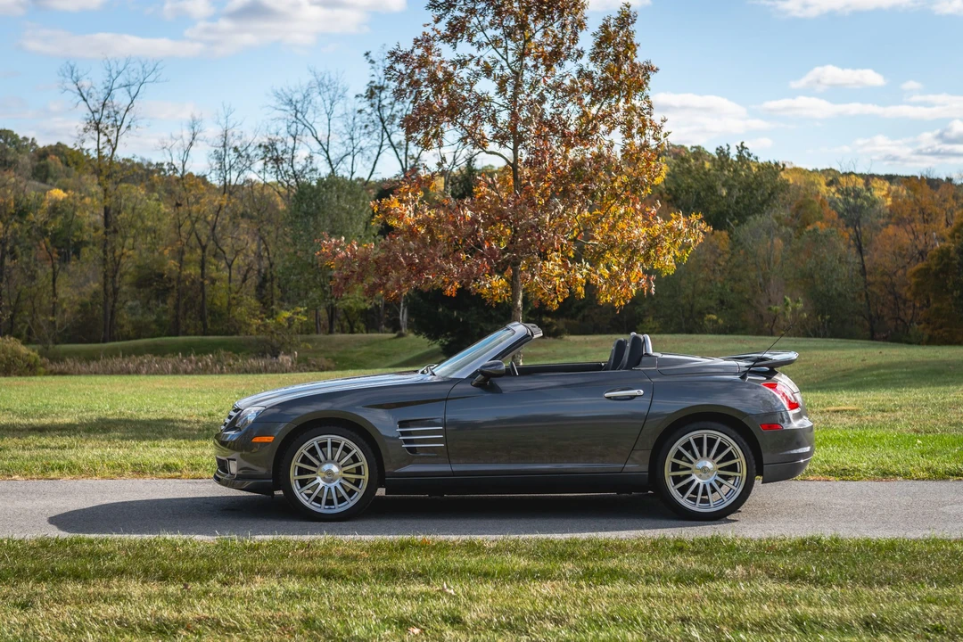 2005 Chrysler Crossfire - Image 13 of 31