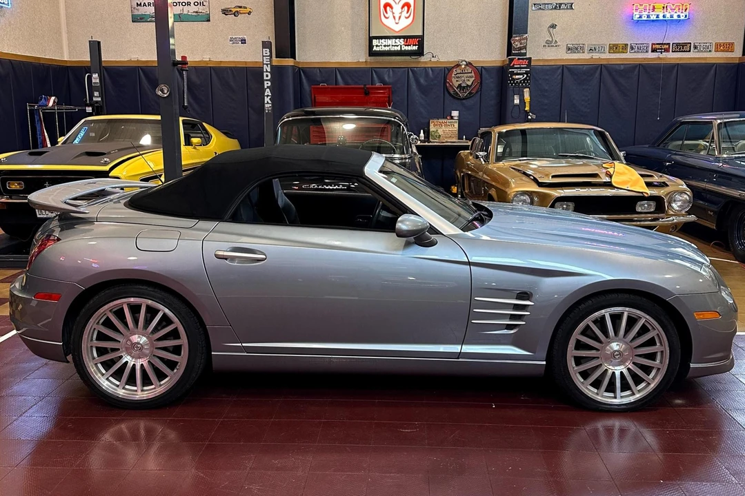 2005 Chrysler Crossfire - Image 3 of 28
