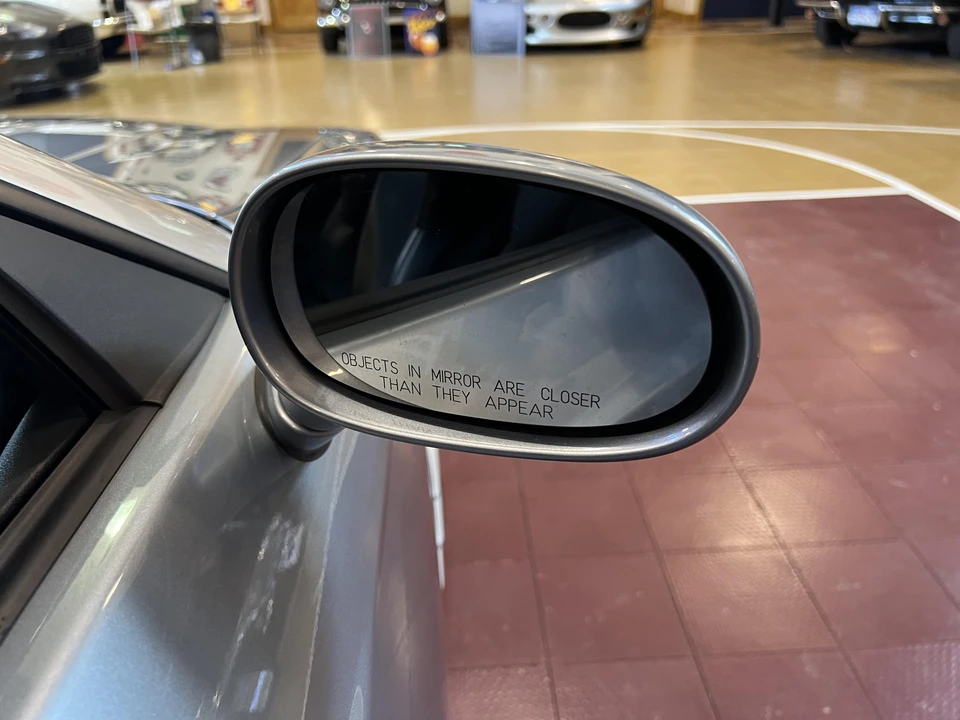 2005 Chrysler Crossfire - Image 25 of 28