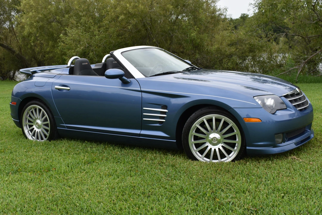 2005 Chrysler Crossfire - Image 9 of 10
