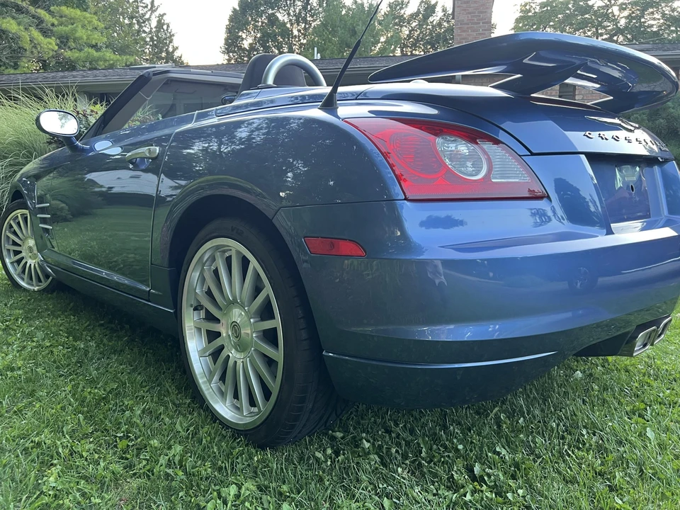 2005 Chrysler Crossfire - Image 4 of 31
