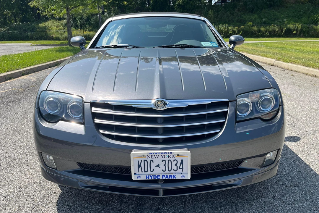 2005 Chrysler Crossfire - Image 2 of 31