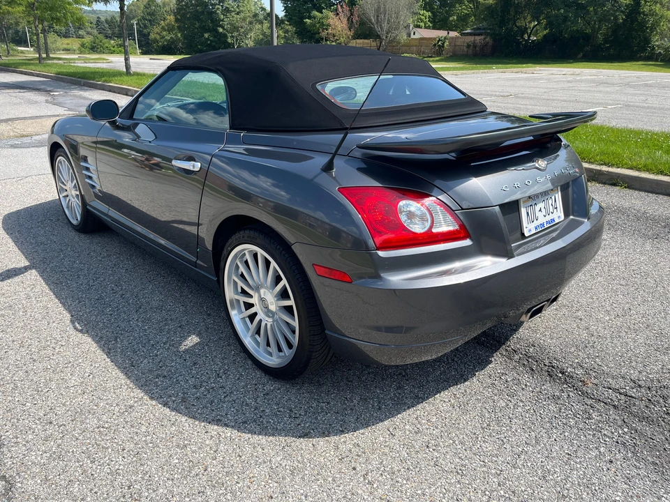 2005 Chrysler Crossfire - Image 19 of 31
