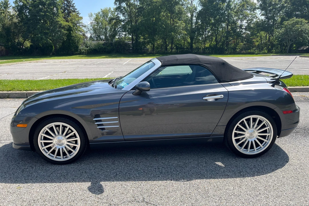 2005 Chrysler Crossfire - Image 3 of 31