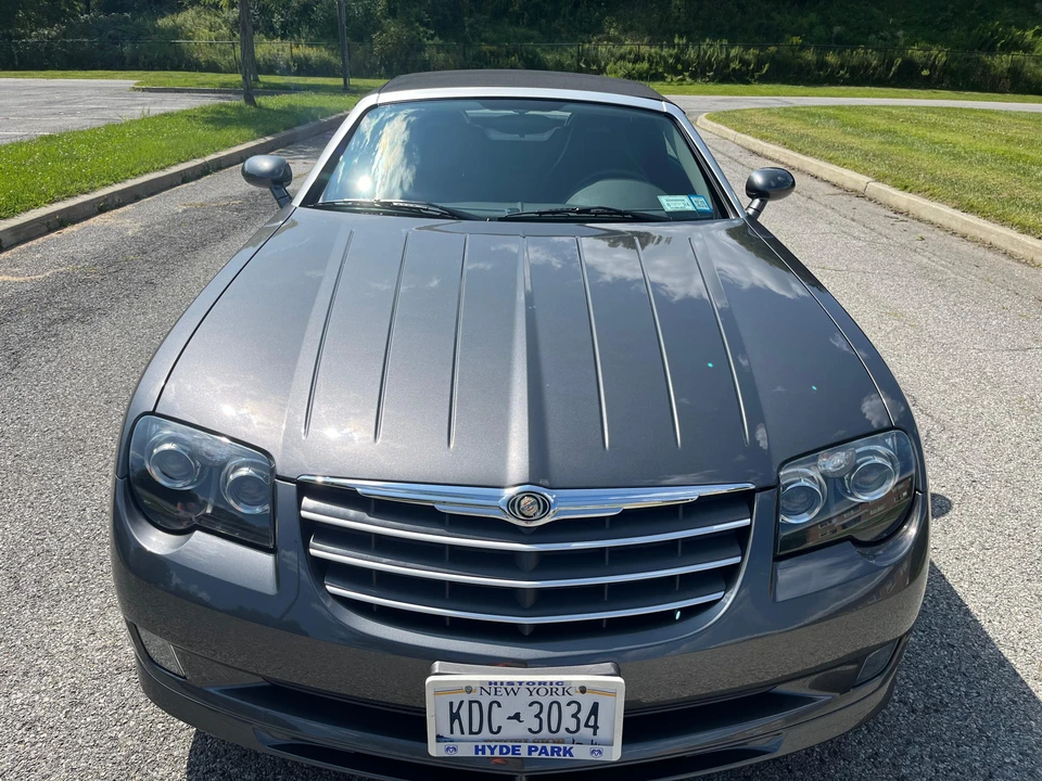 2005 Chrysler Crossfire - Image 17 of 31