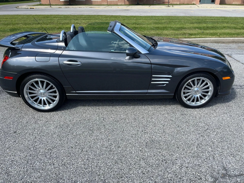 2005 Chrysler Crossfire - Image 15 of 31