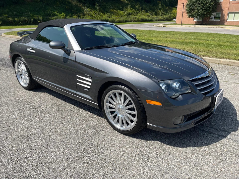 2005 Chrysler Crossfire - Image 22 of 31