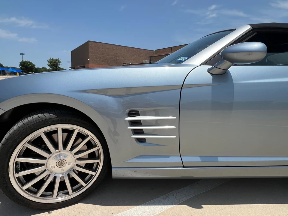 2005 Chrysler Crossfire - Image 26 of 31