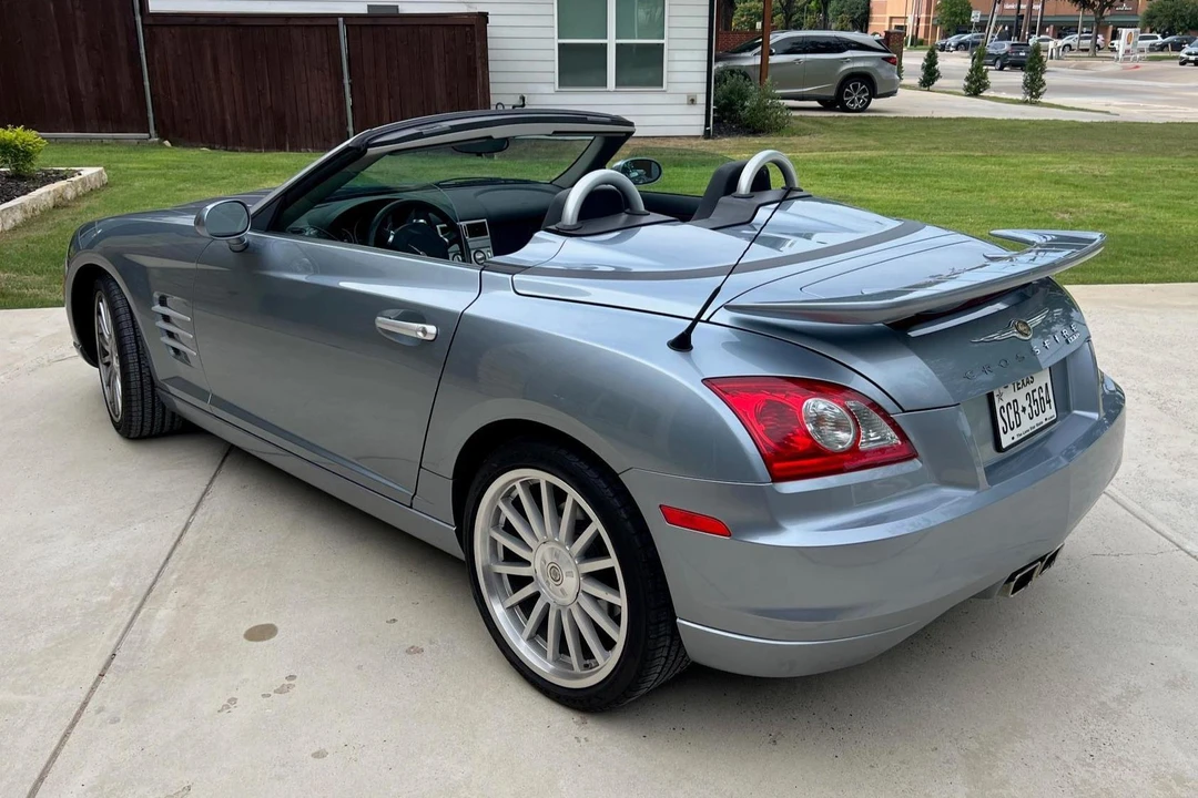2005 Chrysler Crossfire - Image 4 of 31