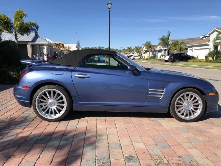 2005 Chrysler Crossfire - Image 4 of 5