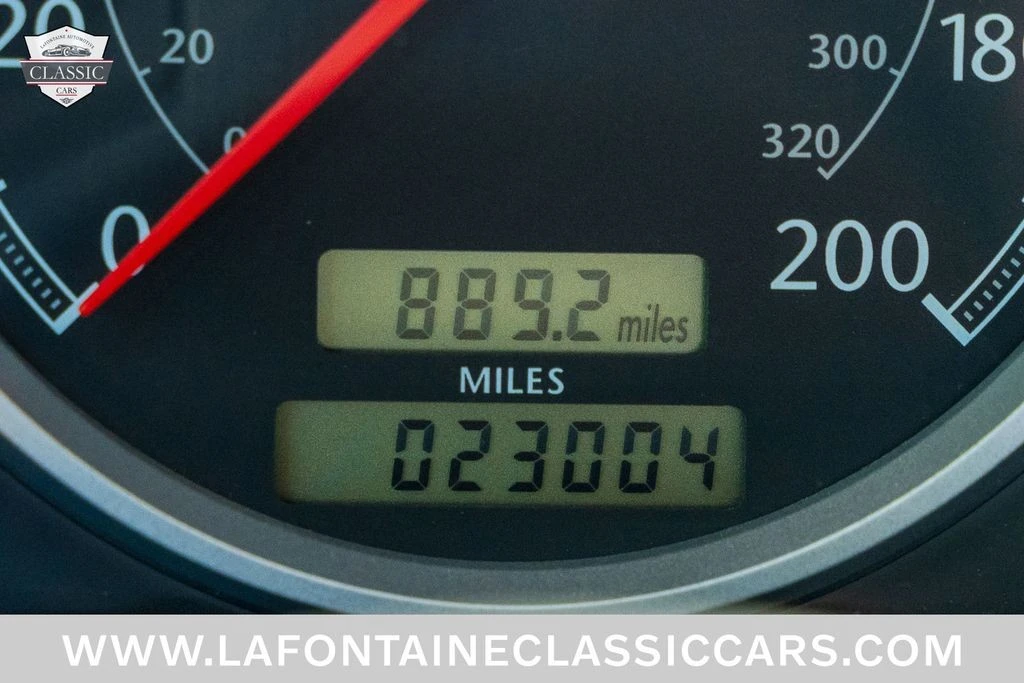 2005 Chrysler Crossfire - Image 9 of 31