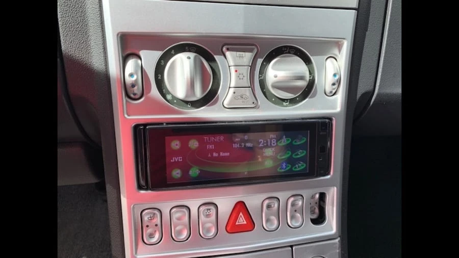 2005 Chrysler Crossfire - Image 7 of 12