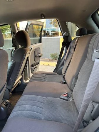 2005 Chrysler PT Cruiser - Image 10 of 11