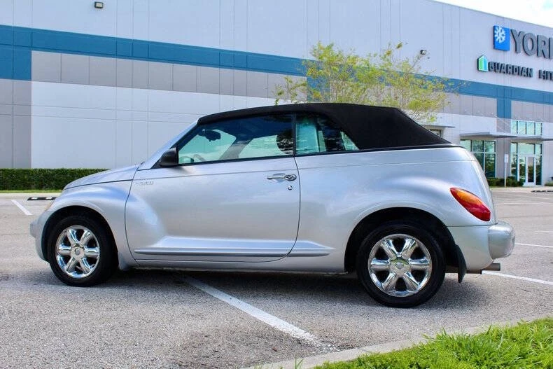 2005 Chrysler PT Cruiser - Image 11 of 12