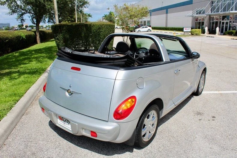 2005 Chrysler PT Cruiser - Image 17 of 21
