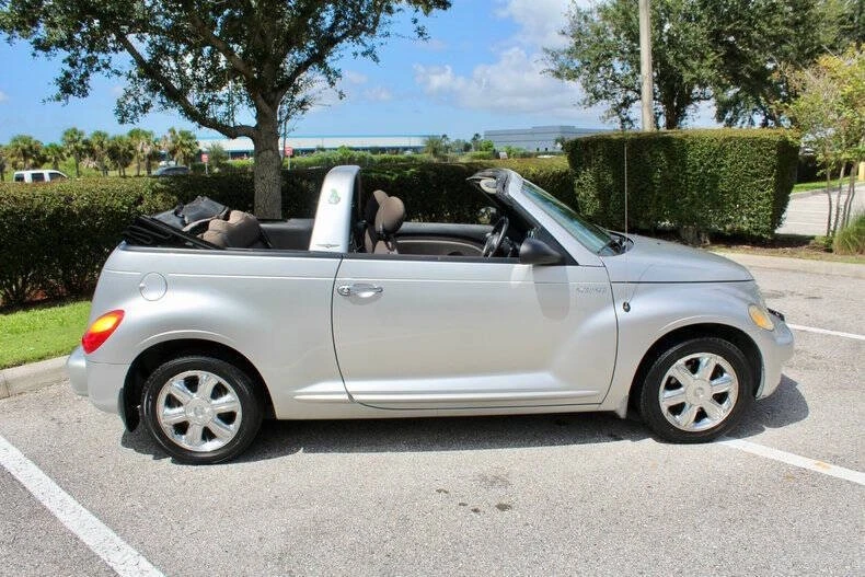 2005 Chrysler PT Cruiser - Image 20 of 21