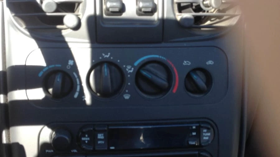 2005 Chrysler PT Cruiser - Image 6 of 12