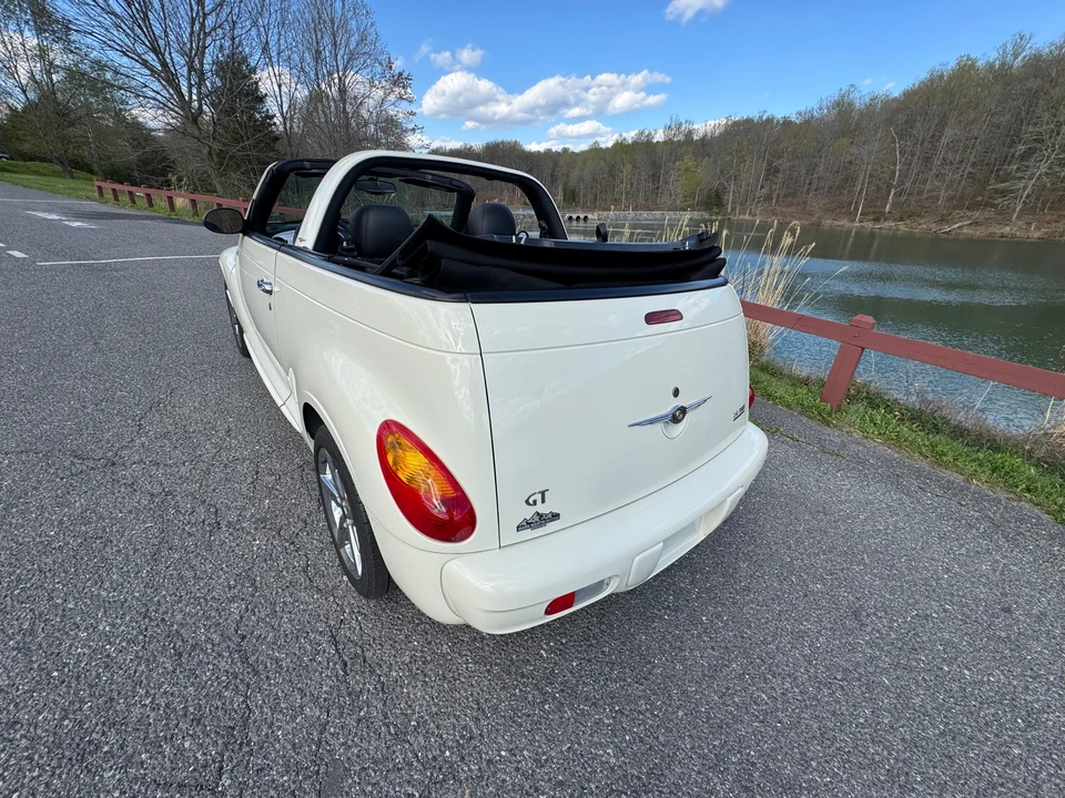 2005 Chrysler PT Cruiser - Image 19 of 31