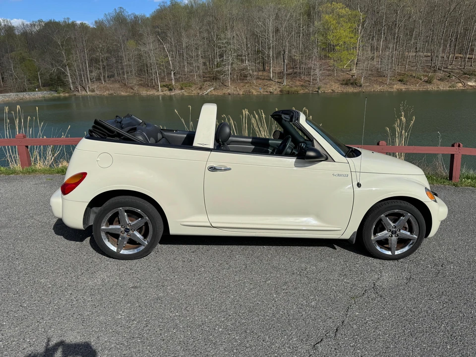 2005 Chrysler PT Cruiser - Image 24 of 31