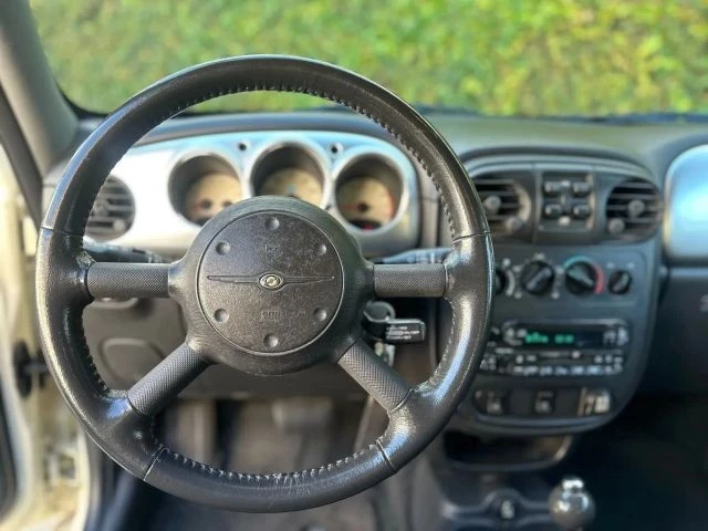 2005 Chrysler PT Cruiser - Image 14 of 21