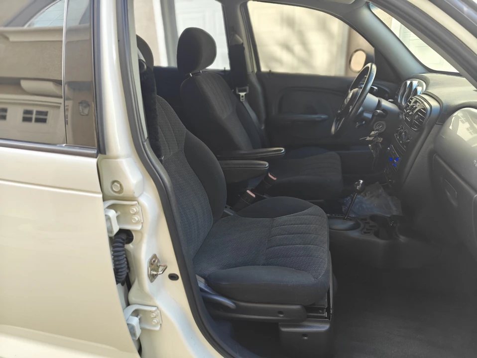 2005 Chrysler PT Cruiser - Image 5 of 7