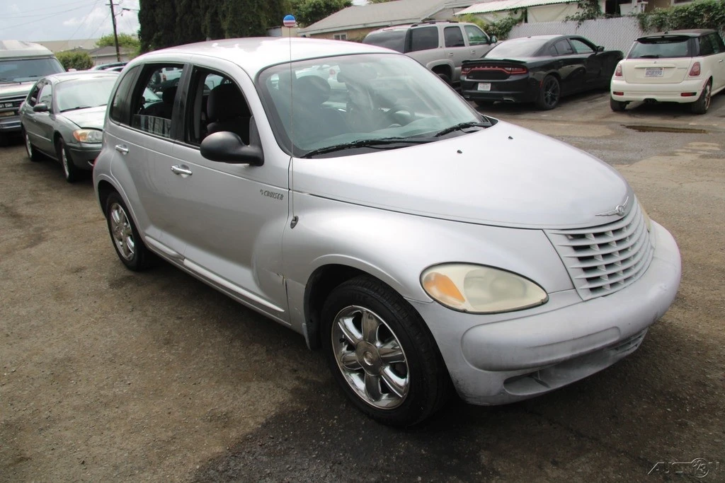 2005 Chrysler PT Cruiser - Image 10 of 21